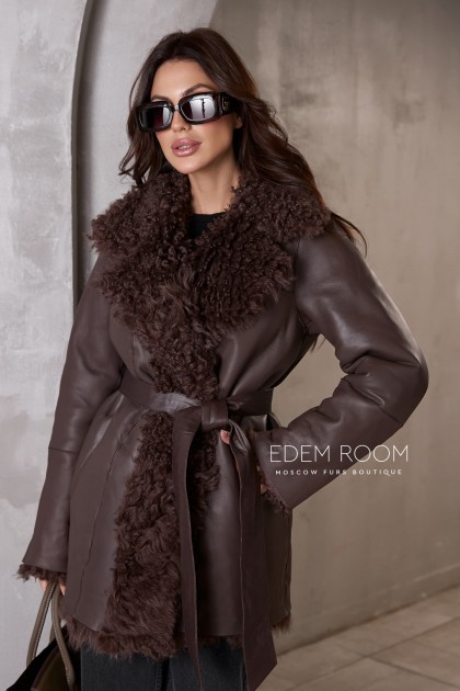 коричневая шуба из овчины