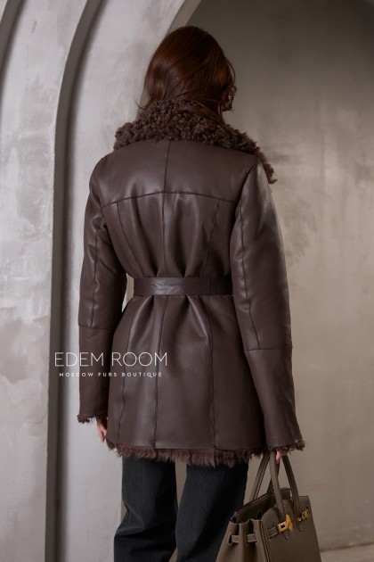коричневая шуба из овчины