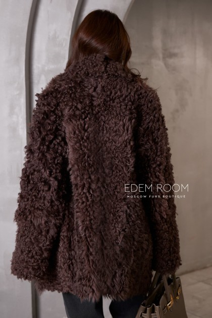 коричневая шуба из овчины