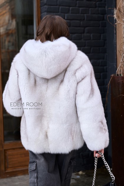 шуба из песца с капюшоном 