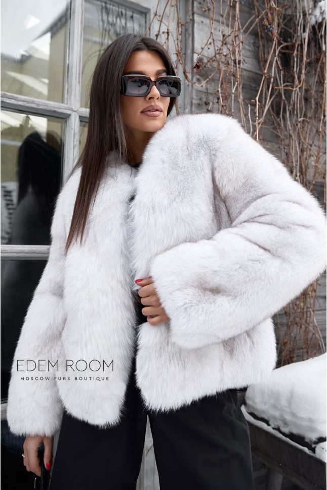 короткая шуба из меха песца