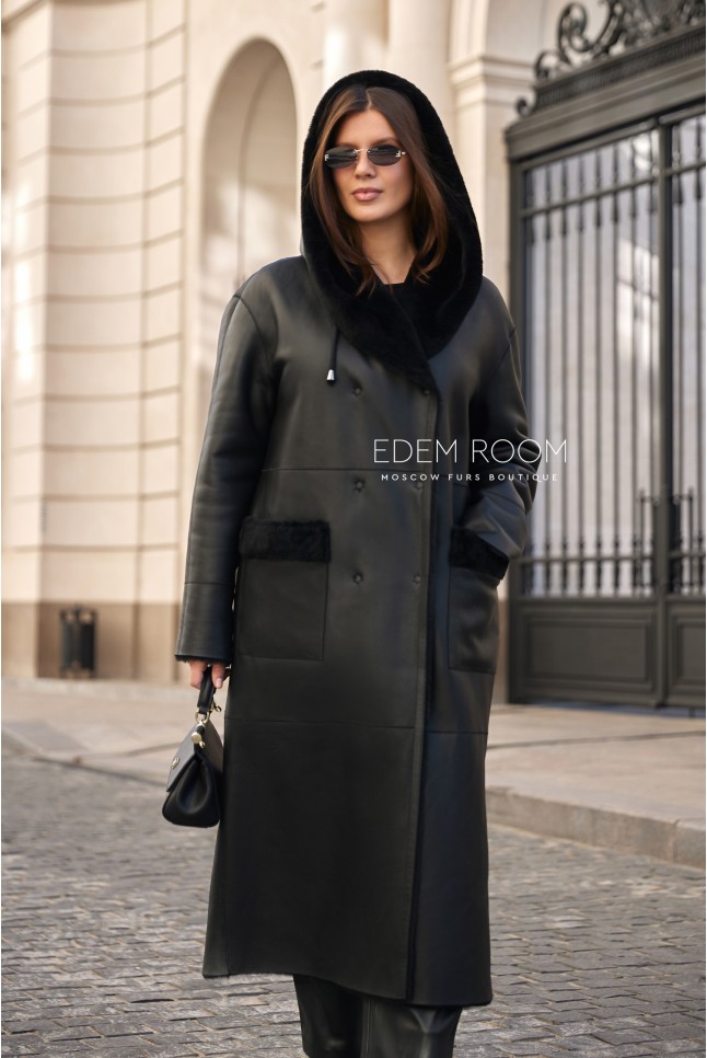 дублёнка с капюшоном от Perre