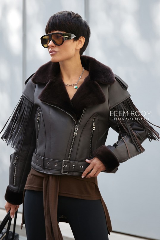 молодежная куртка - дублёнка с бахрамой