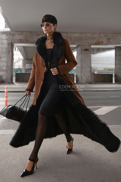 женская приталенная дублёнка