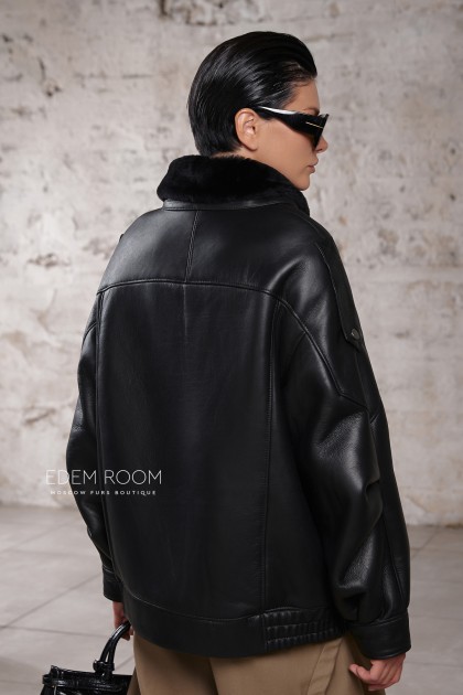 модная куртка - дубленка бомбер