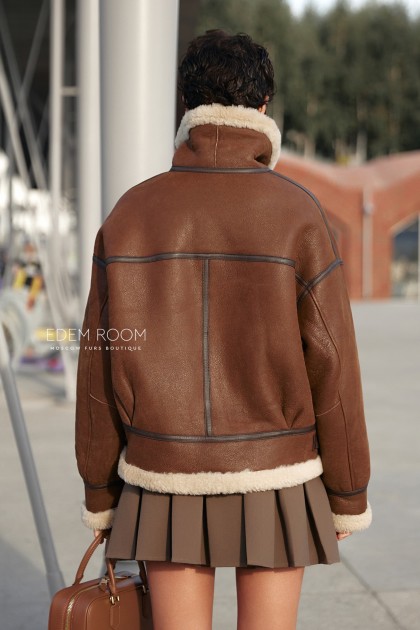 короткая дубленка