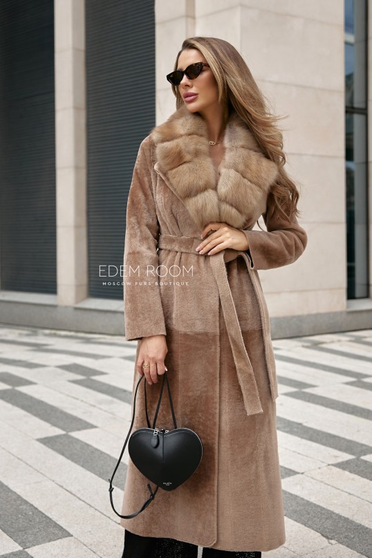 дублёнка с воротником из куницы