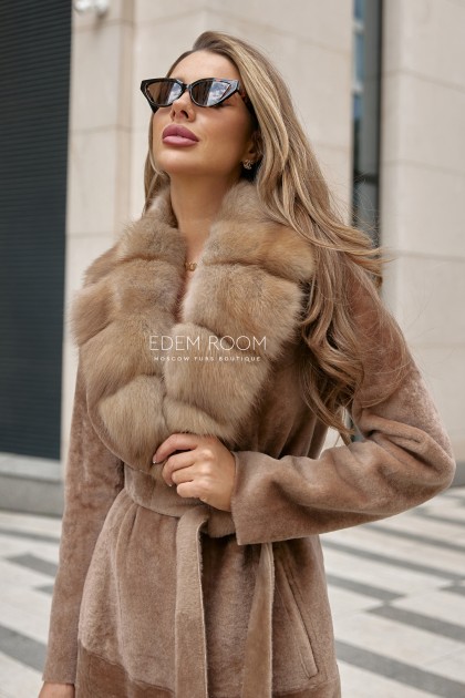 дублёнка с воротником из куницы