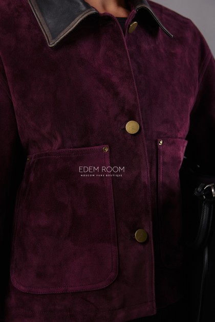 Короткая куртка из замши