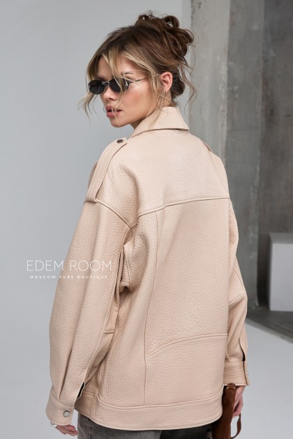 бежевая кожаная куртка 