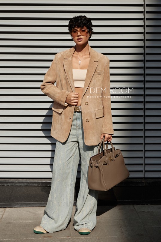 стильный пиджак из замши стильный пиджак из замши