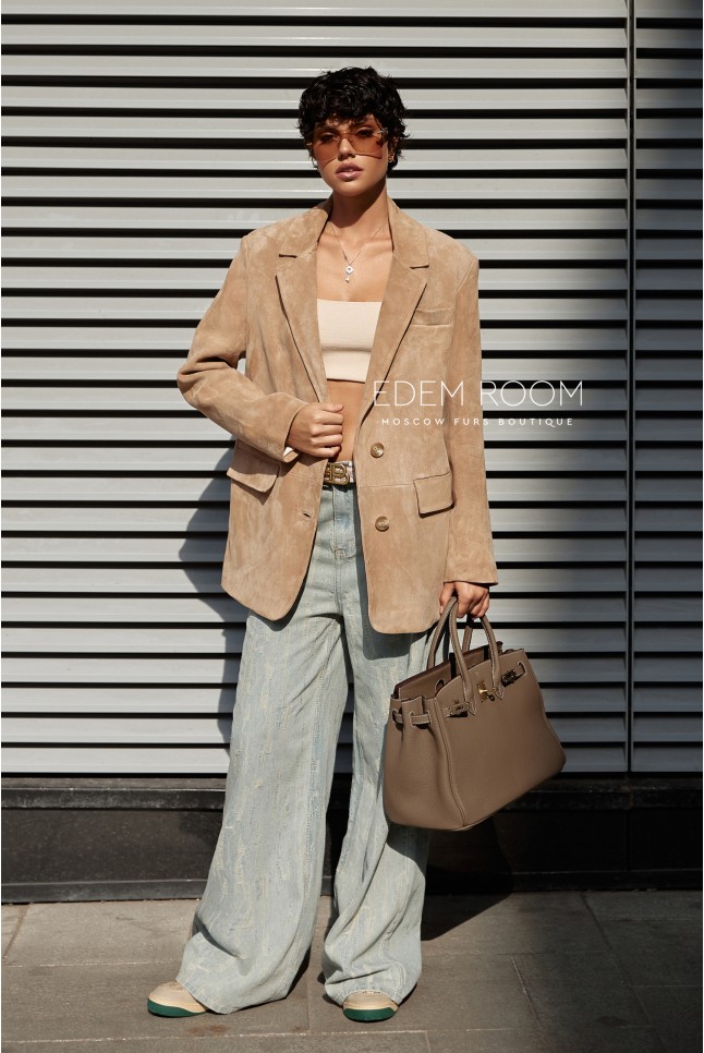 стильный пиджак из замши