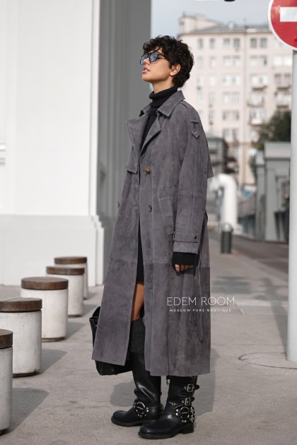 модный плащ из замши