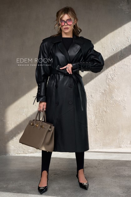 чёрный кожаный плащ