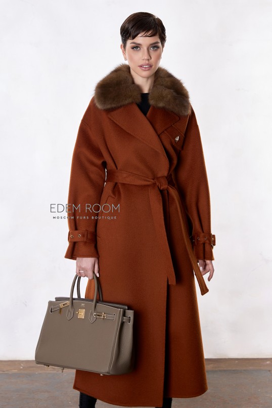 элитное пальто с воротником из куницы элитное пальто с воротником из куницы
