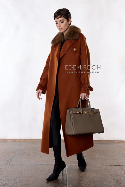 элитное пальто с воротником из куницы элитное пальто с воротником из куницы