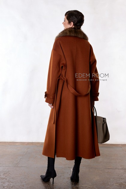 элитное пальто с воротником из куницы элитное пальто с воротником из куницы