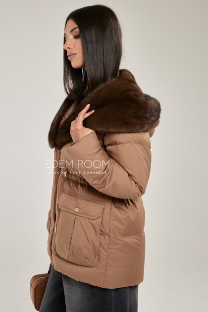 куртка пуховая с меховым капюшоном