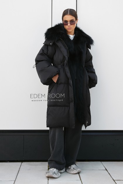 чёрное пуховое пальто с мехом