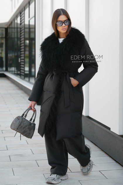 пуховик с воротником из ламы