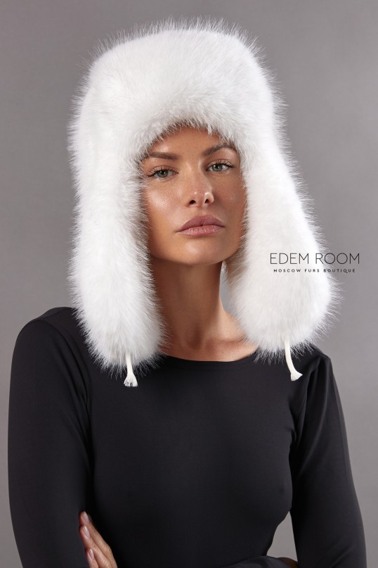 белая шапка ушанка из экомеха