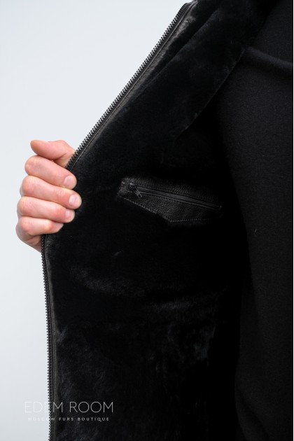 удлинённая мужская дублёнка с капюшоном удлинённая мужская дублёнка с капюшоном