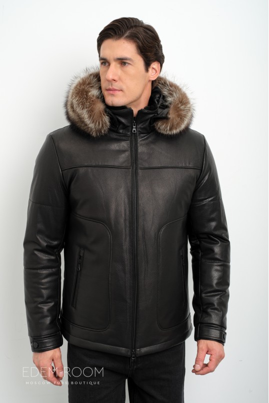 Утеплённая кожаная куртка с капюшоном