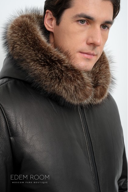 кожаный пуховик с капюшоном