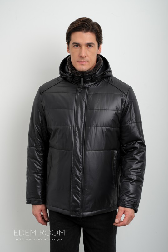 демисезонная тканевая куртка с капюшоном