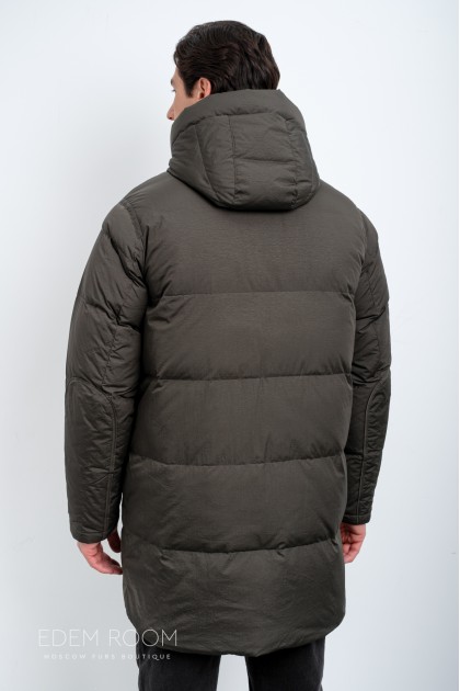 удлинённый зимний пуховик