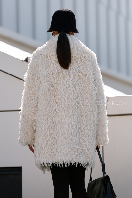 стильная шуба из  эко страуса