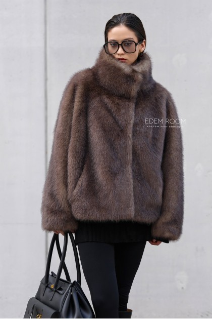 куртка из эко меха под песец