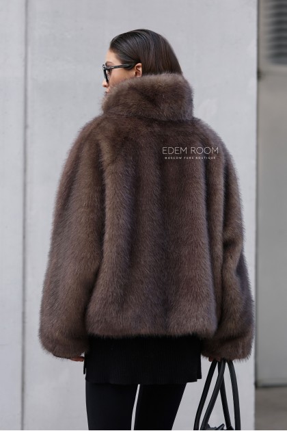 куртка из эко меха под песец