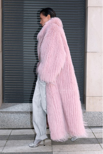 длинная шуба из из эко - страуса