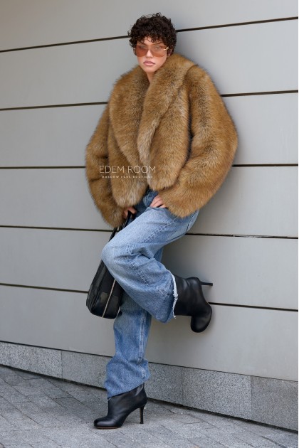 короткая шуба из эко меха