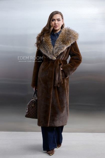 шуба под пояс из с капюшоном их искусственного меха