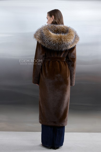 шуба под пояс из с капюшоном их искусственного меха