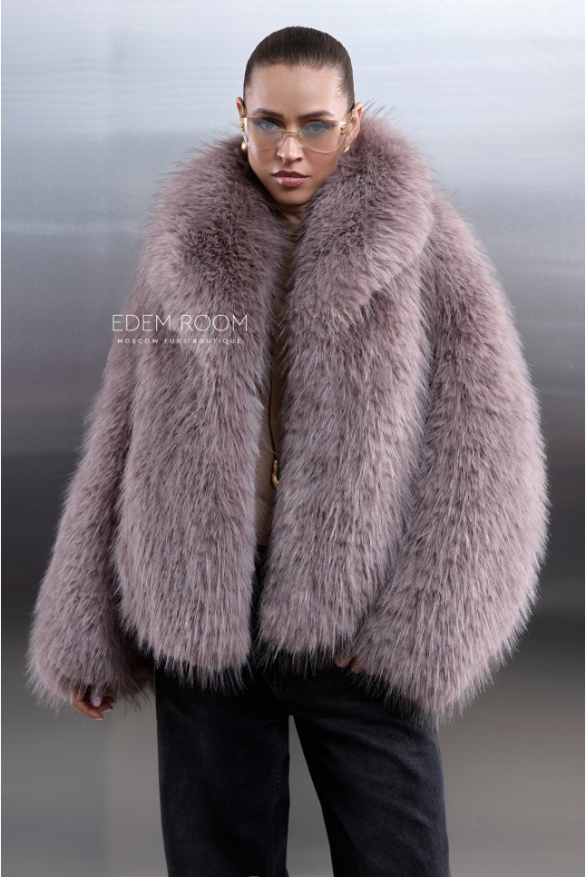 модная короткая шуба из эко - енота