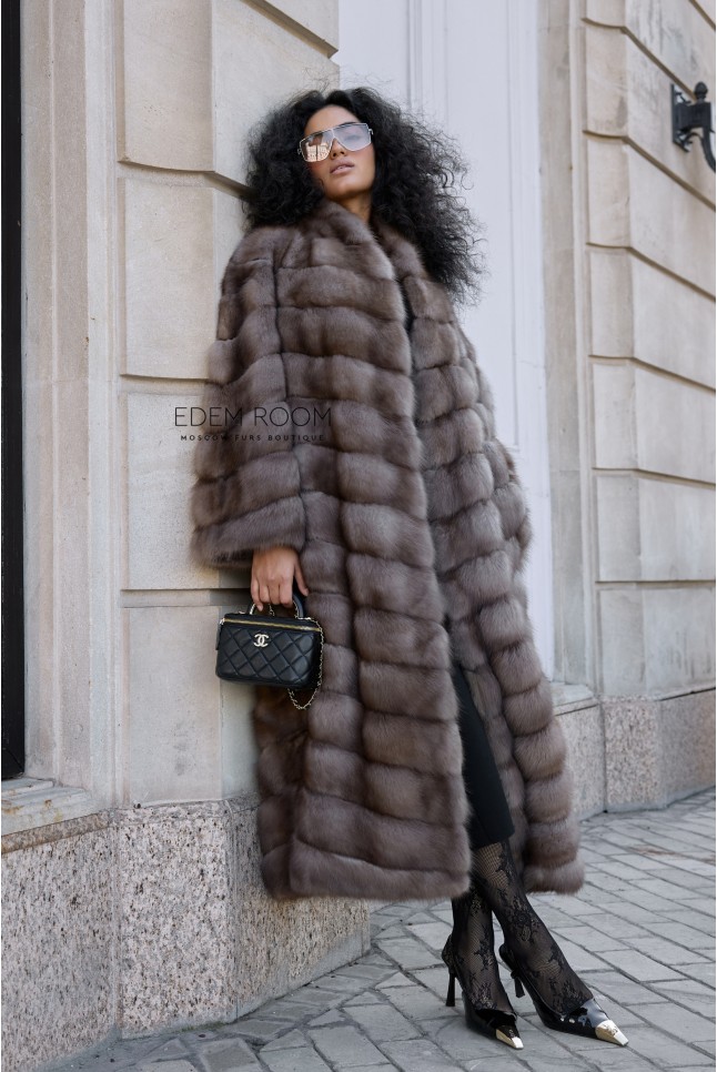 длинная шуба из куницы