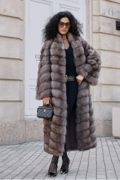 длинная шуба из куницы