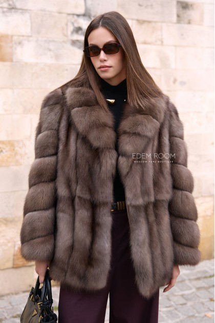 короткая шуба из куницы
