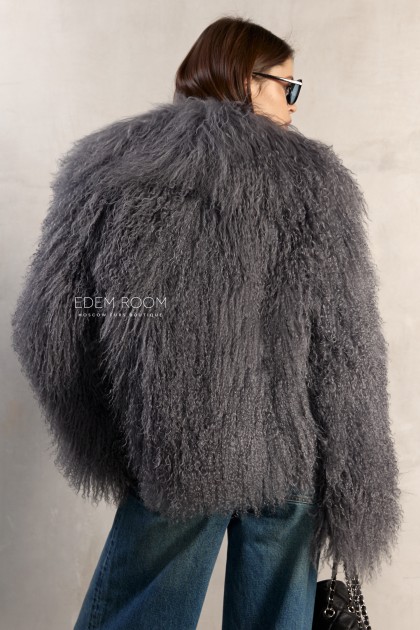  шубка из ламы  с английским воротником
