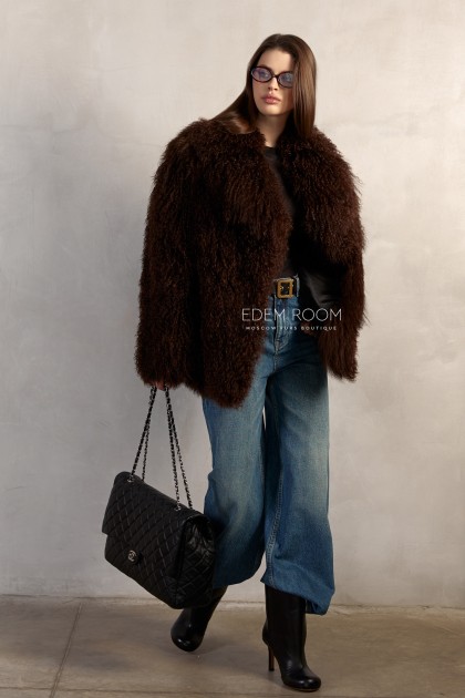 коричневая шубка из ламы