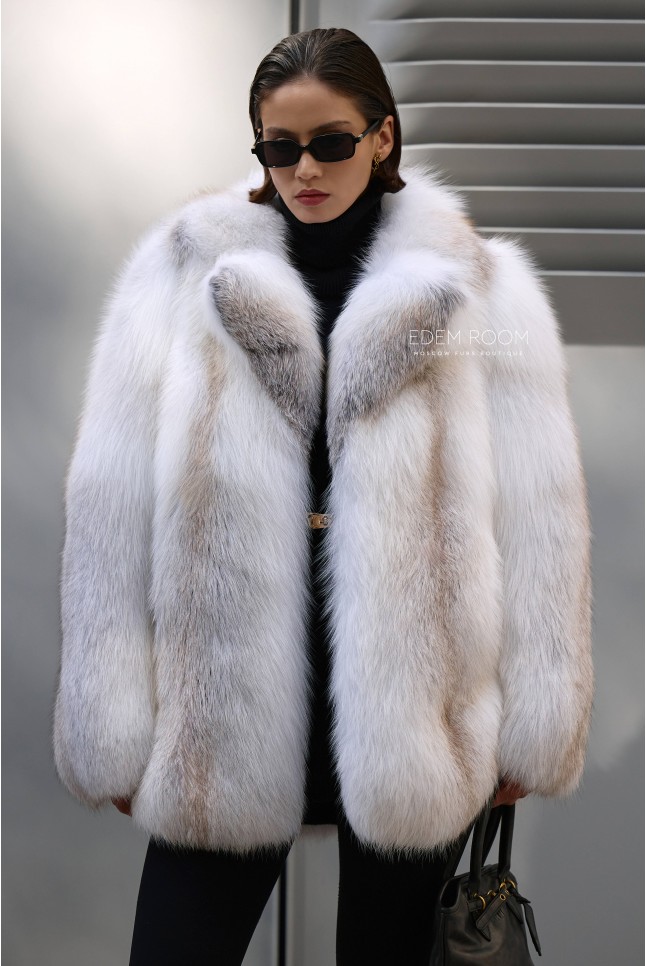 короткая шуба из золотой лисы