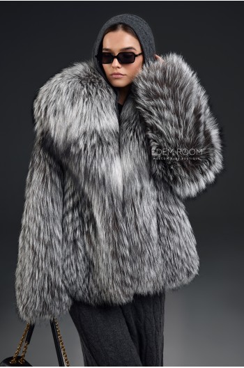 шубa из лисы