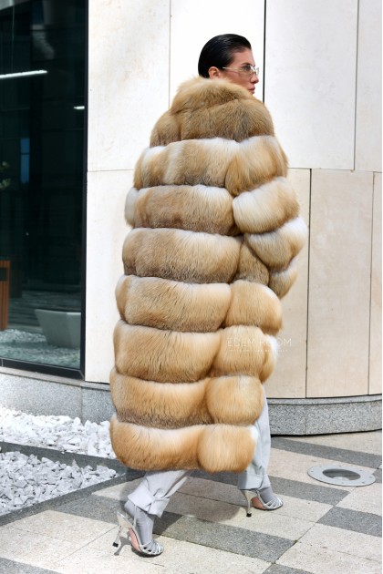 длинная шуба из рыжей лисы