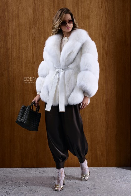 шуба - пончо из арктической лисы