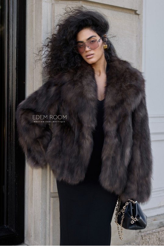 короткая шубка из лисы под соболь