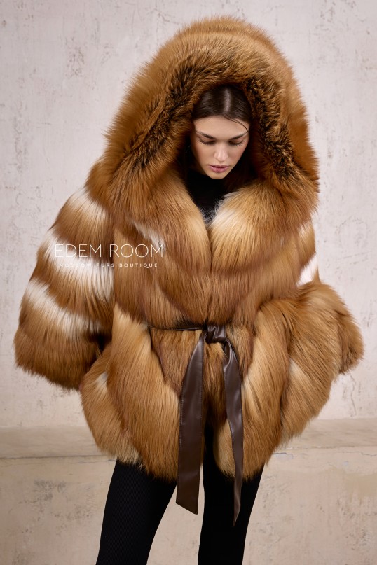 шуба - пончо из лисы с капюшоном