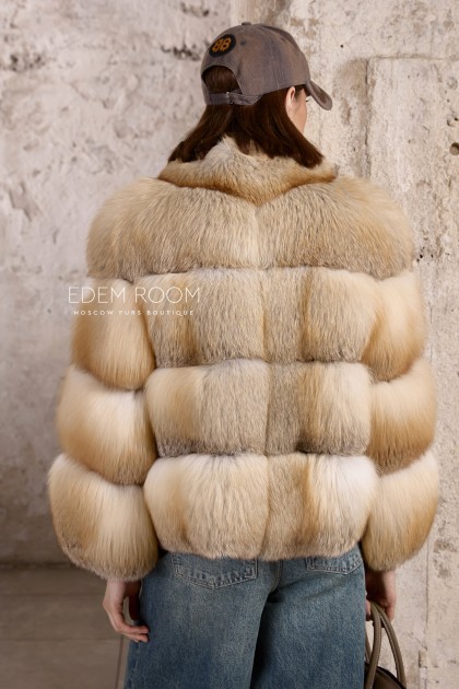 короткая шуба из рыжей лисы